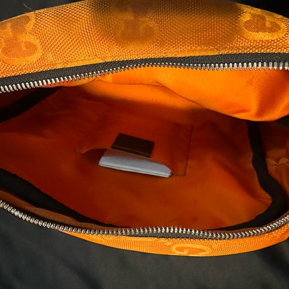 Gucci of the grid messenger bag. - Picture 6 of 11